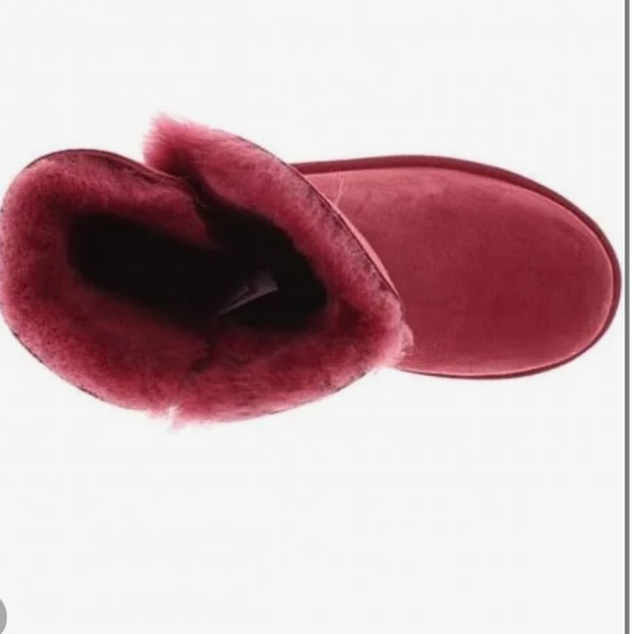 Ugg Bailey Buttoned Boots in Wine Red Color Size 6 - Picture 5 of 16